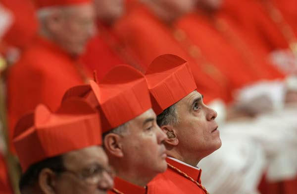 Daniel cardinal DiNardo 5 at vatican.jpg